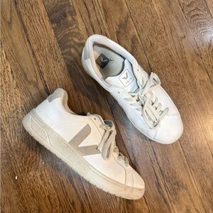 Veja Cream and Tan Sneakers size 39